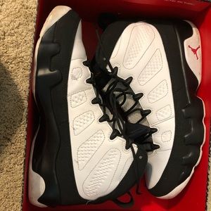 Air Jordan 9 Retro